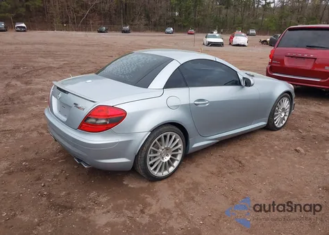 2006 Mercedes-Benz Slk 55 Amg z USA, uszkodzony, nr VIN WDBWK73F66F080647